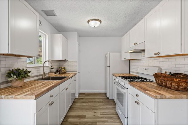 2808 Dillion Hill DR, Austin, TX 78745