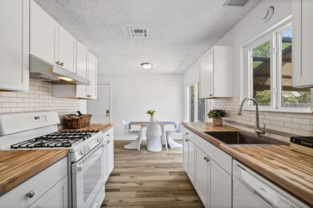 2808 Dillion Hill DR, Austin, TX 78745