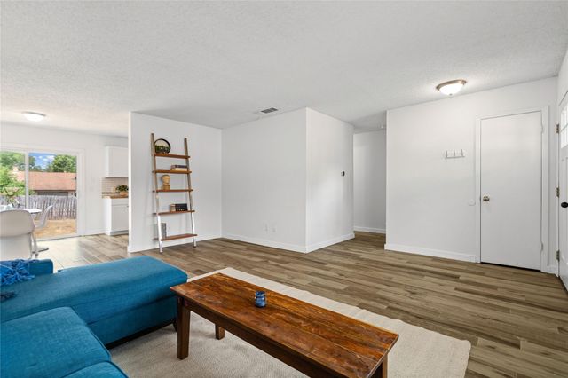 2808 Dillion Hill DR, Austin, TX 78745