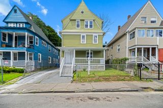 220 Hillside Avenue, Waterbury, CT 06710