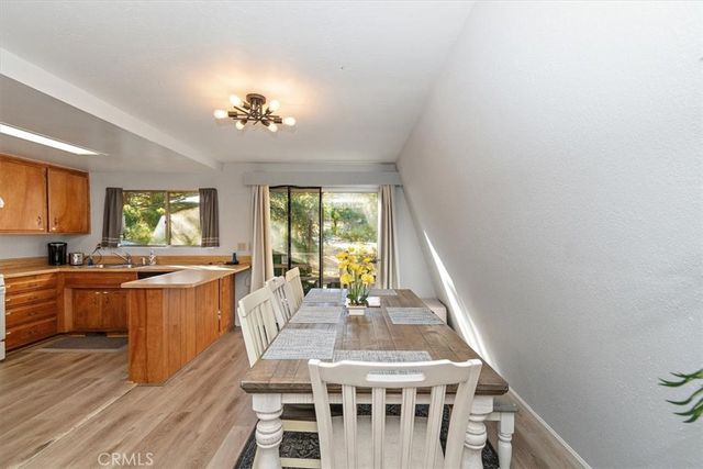598 Dahlia Drive, Green Valley Lake, CA 92341