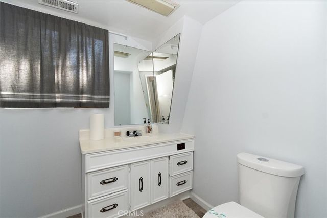 598 Dahlia Drive, Green Valley Lake, CA 92341