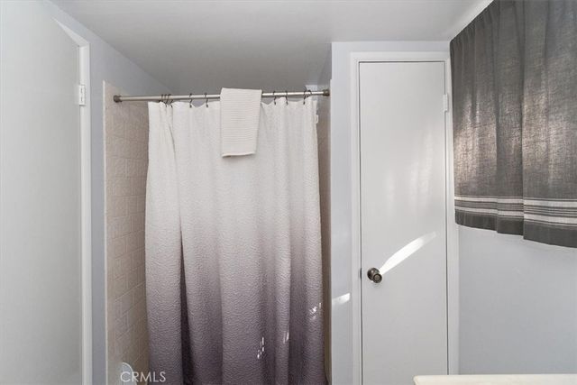 598 Dahlia Drive, Green Valley Lake, CA 92341