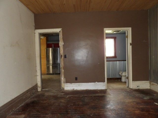 23 4th Avenue, Scottdale, PA 15683