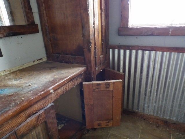 23 4th Avenue, Scottdale, PA 15683