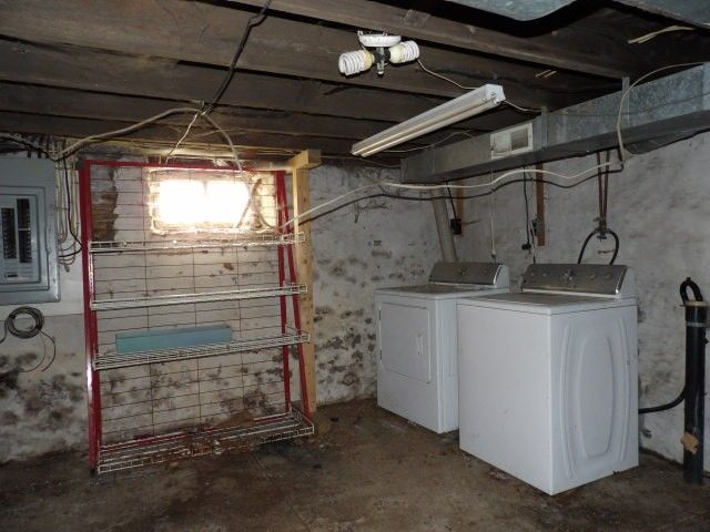 23 4th Avenue, Scottdale, PA 15683