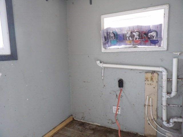 23 4th Avenue, Scottdale, PA 15683