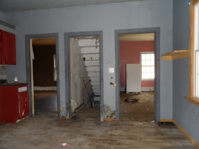 23 4th Avenue, Scottdale, PA 15683