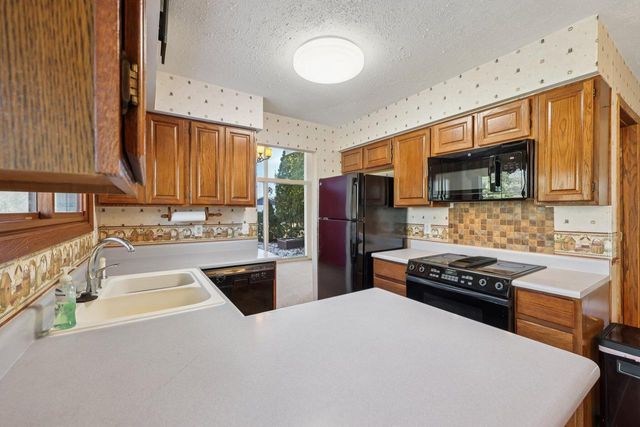 33810 Lynn LANE, Burlington, WI 53105