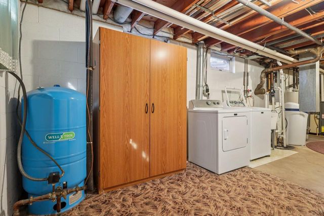 33810 Lynn LANE, Burlington, WI 53105