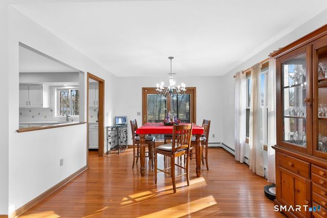 6 Stonegate Lane, Shelton, CT 06484