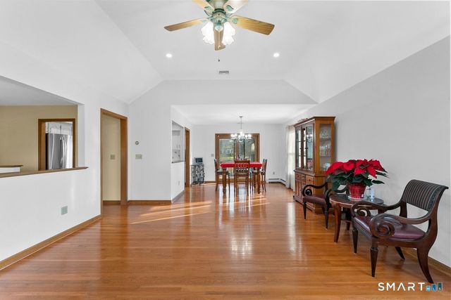 6 Stonegate Lane, Shelton, CT 06484