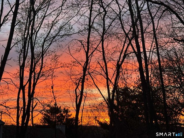 6 Stonegate Lane, Shelton, CT 06484