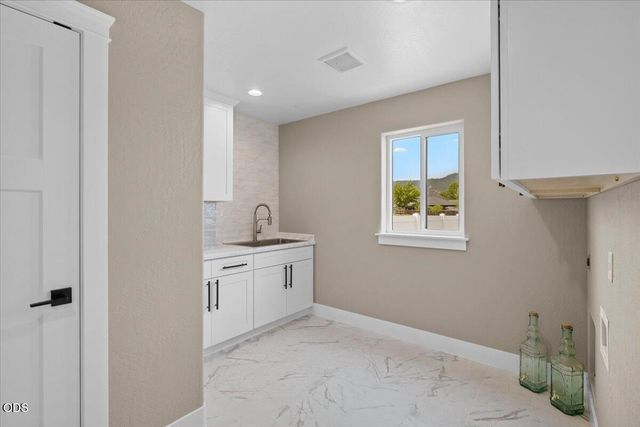 610 Pheasant Creek Drive, Central Point, OR 97502