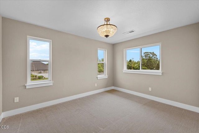 610 Pheasant Creek Drive, Central Point, OR 97502