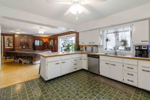 175 Highland Lakes Rd, Vernon Twp., NJ 07422