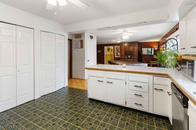 175 Highland Lakes Rd, Vernon Twp., NJ 07422