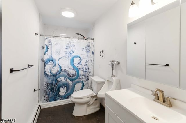 175 Highland Lakes Rd, Vernon Twp., NJ 07422