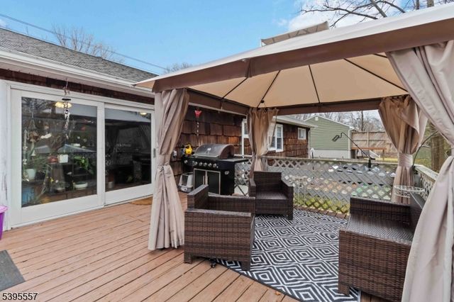 175 Highland Lakes Rd, Vernon Twp., NJ 07422