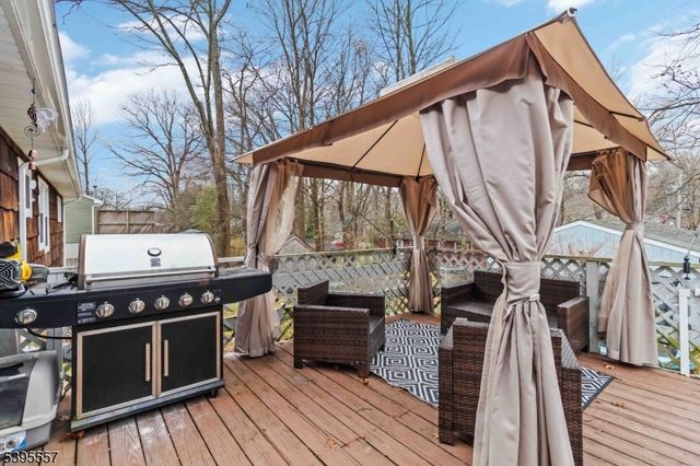 175 Highland Lakes Rd, Vernon Twp., NJ 07422