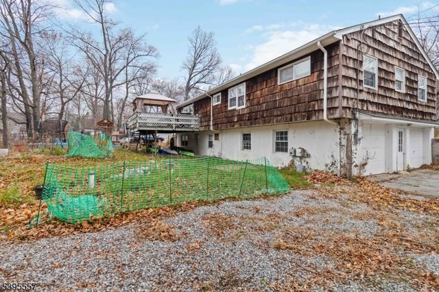 175 Highland Lakes Rd, Vernon Twp., NJ 07422