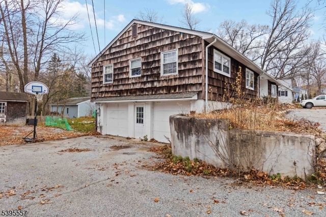 175 Highland Lakes Rd, Vernon Twp., NJ 07422