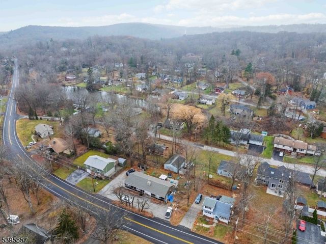 175 Highland Lakes Rd, Vernon Twp., NJ 07422