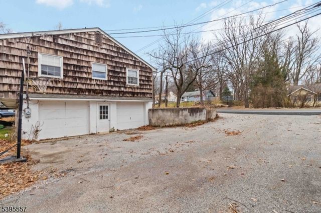 175 Highland Lakes Rd, Vernon Twp., NJ 07422