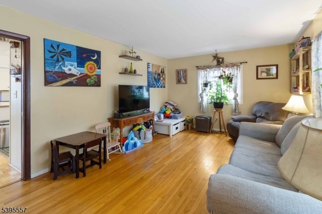 175 Highland Lakes Rd, Vernon Twp., NJ 07422