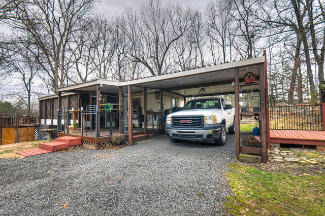 81 Shrader Lane, Ringgold, GA 30736