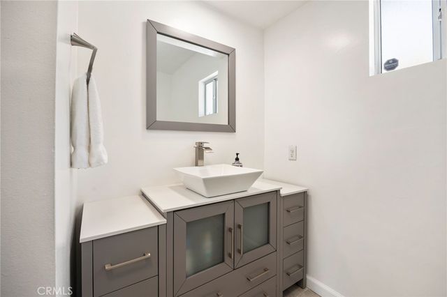 589 S Mountain View, Palm Springs, CA 92264