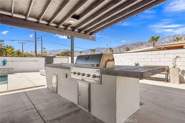 589 S Mountain View, Palm Springs, CA 92264