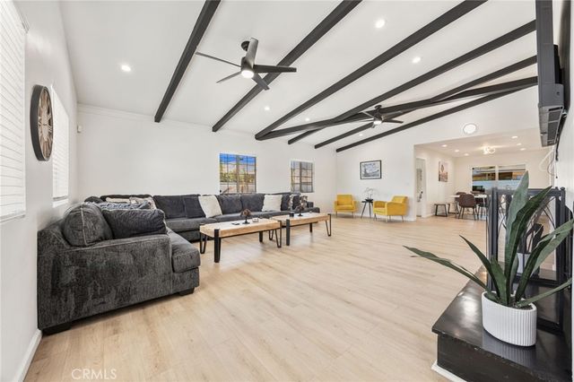 589 S Mountain View, Palm Springs, CA 92264