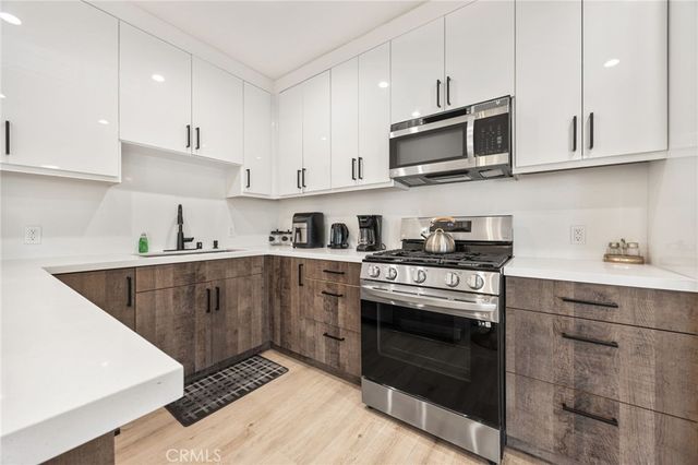 589 S Mountain View, Palm Springs, CA 92264