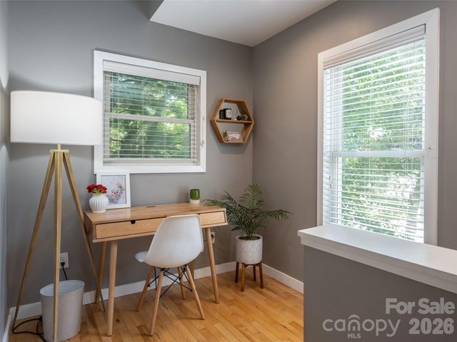 1 Half Moon Drive, Swannanoa, NC 28778