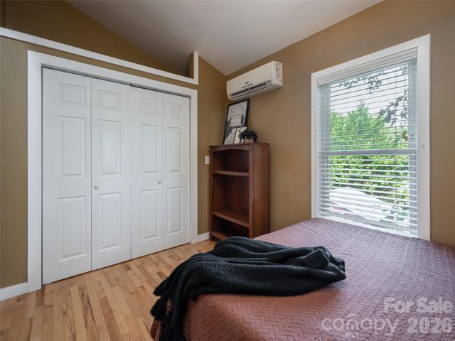 1 Half Moon Drive, Swannanoa, NC 28778