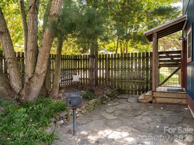1 Half Moon Drive, Swannanoa, NC 28778