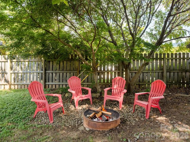 1 Half Moon Drive, Swannanoa, NC 28778