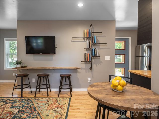 1 Half Moon Drive, Swannanoa, NC 28778
