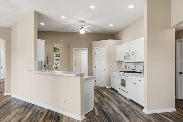 99 HOLLOW PINE DRIVE, Debary, FL 32713