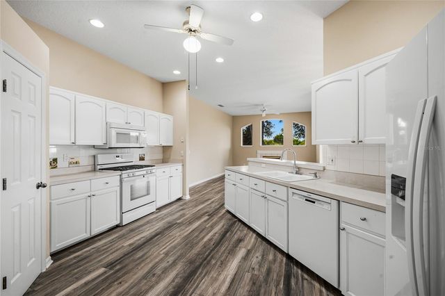 99 HOLLOW PINE DRIVE, Debary, FL 32713