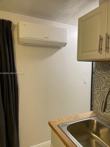 14983 SW 63rd St, Miami, FL 33193