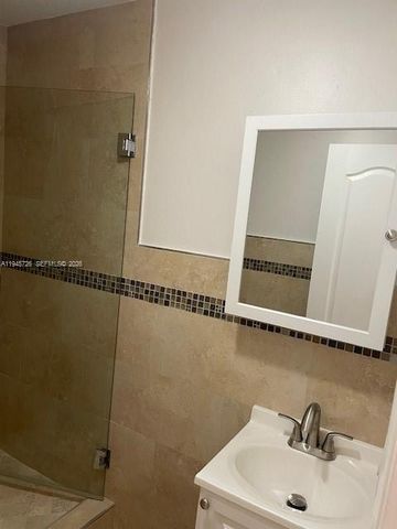 14983 SW 63rd St, Miami, FL 33193