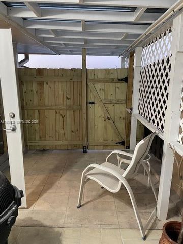 14983 SW 63rd St, Miami, FL 33193