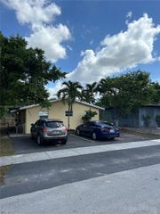 2615 NW 13th Ct 2, Fort Lauderdale, FL 33311
