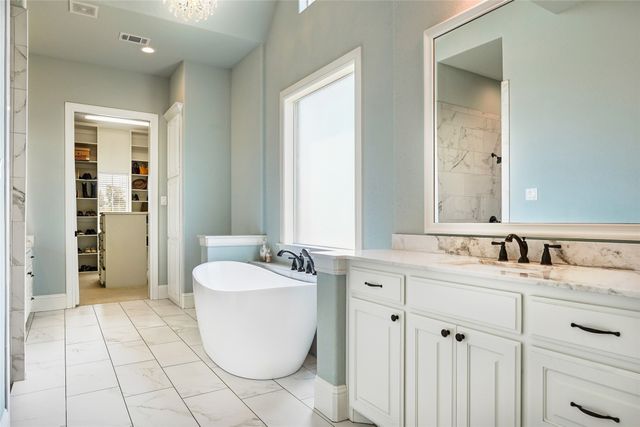 5550 Donald Road, Krum, TX 76249
