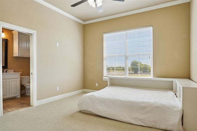 5550 Donald Road, Krum, TX 76249