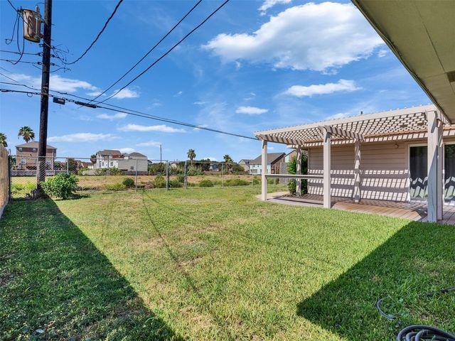3321 Pine Street, Galveston, TX 77551