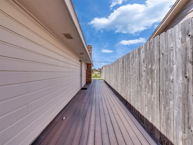 3321 Pine Street, Galveston, TX 77551