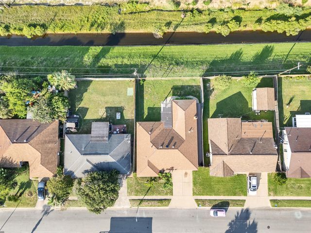 3321 Pine Street, Galveston, TX 77551